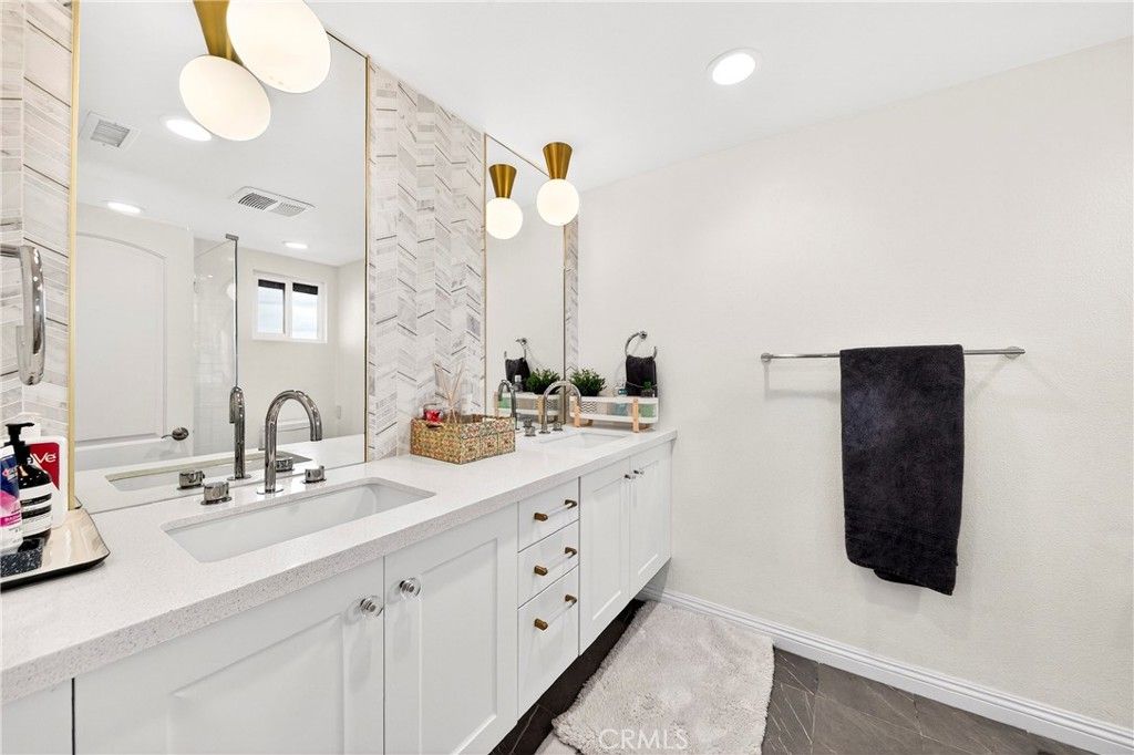 Image 16 of property listing at 30358 Via Rivera, Rancho Palos Verdes, CA 90275