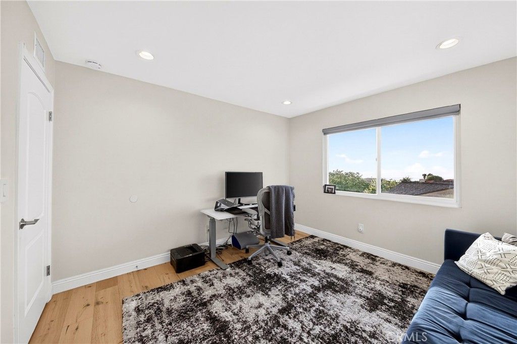 Image 8 of property listing at 30358 Via Rivera, Rancho Palos Verdes, CA 90275