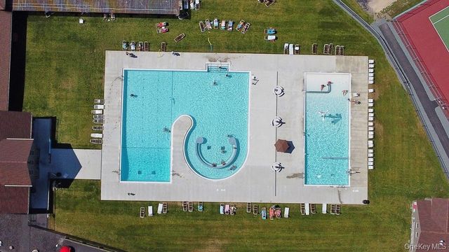 5 Drake Lane, Rock Hill, NY 12775