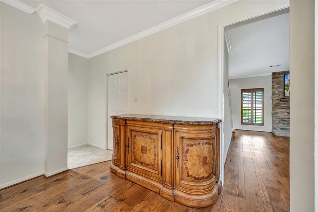 13714 Robin Hill Court, Houston, TX 77059