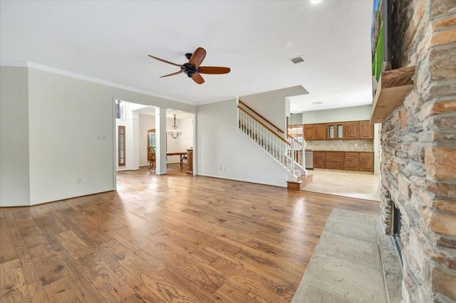 13714 Robin Hill Court, Houston, TX 77059