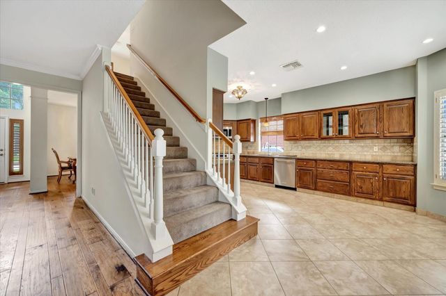 13714 Robin Hill Court, Houston, TX 77059