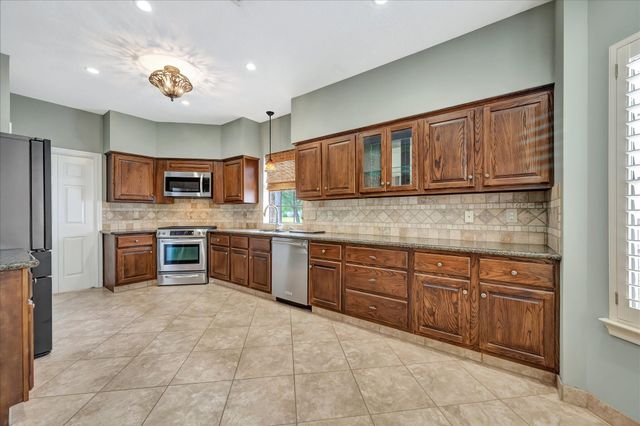 13714 Robin Hill Court, Houston, TX 77059