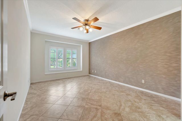 13714 Robin Hill Court, Houston, TX 77059