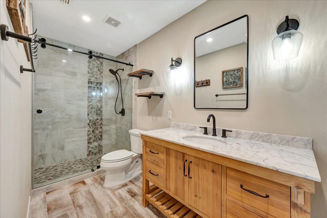 13714 Robin Hill Court, Houston, TX 77059