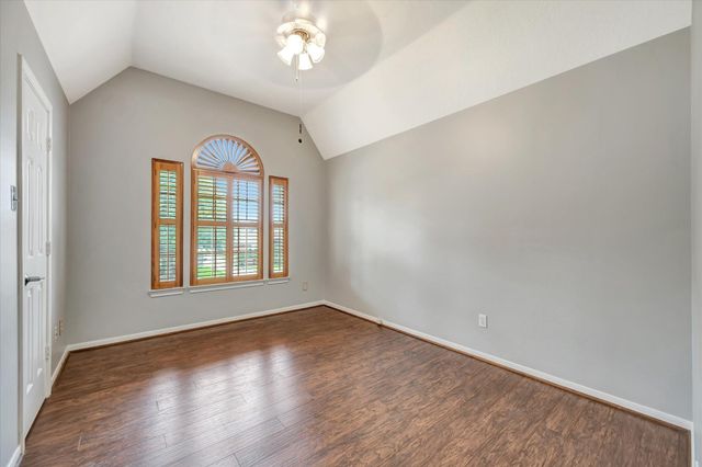 13714 Robin Hill Court, Houston, TX 77059