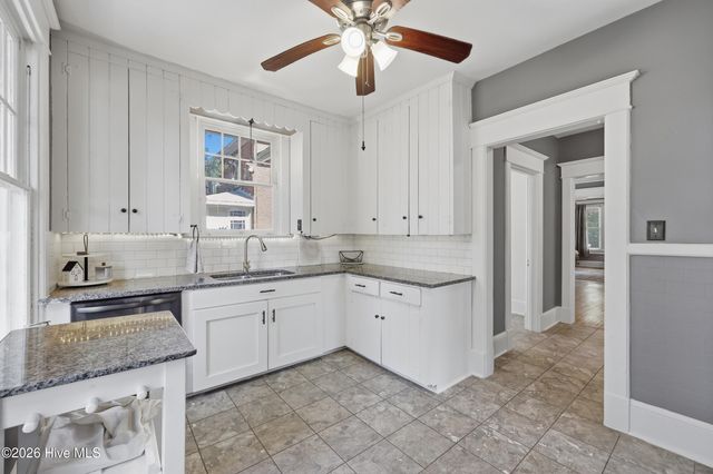 1014 W Main Street, Elizabeth City, NC 27909