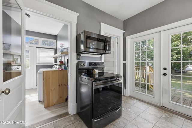 1014 W Main Street, Elizabeth City, NC 27909