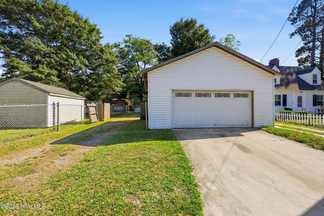 1014 W Main Street, Elizabeth City, NC 27909