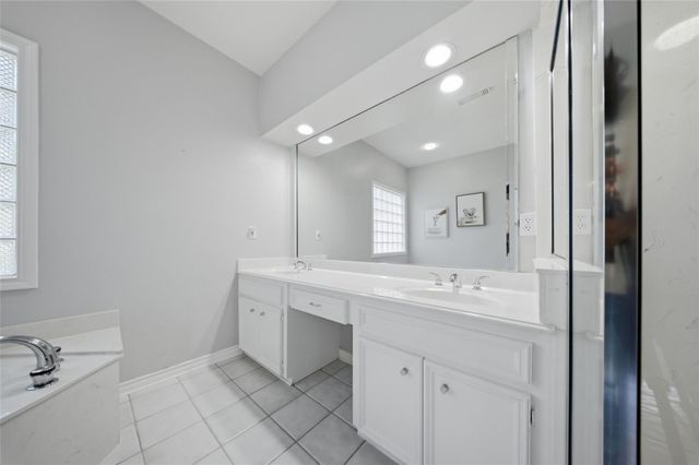 1106 W Forest Avenue, Shoreacres, TX 77571