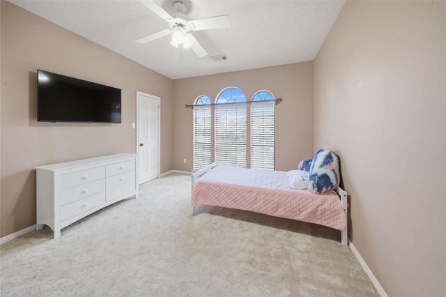 1106 W Forest Avenue, Shoreacres, TX 77571