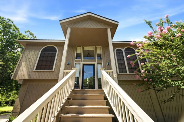 1106 W Forest Avenue, Shoreacres, TX 77571
