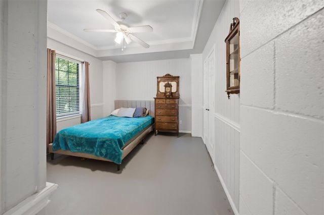 1106 W Forest Avenue, Shoreacres, TX 77571