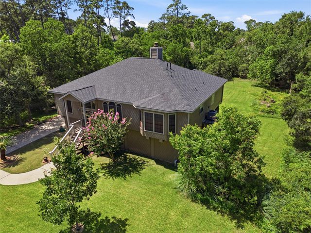 1106 W Forest Avenue, Shoreacres, TX 77571