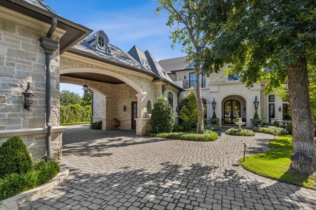 54 Ash Bluff Lane, Dallas, TX 75248
