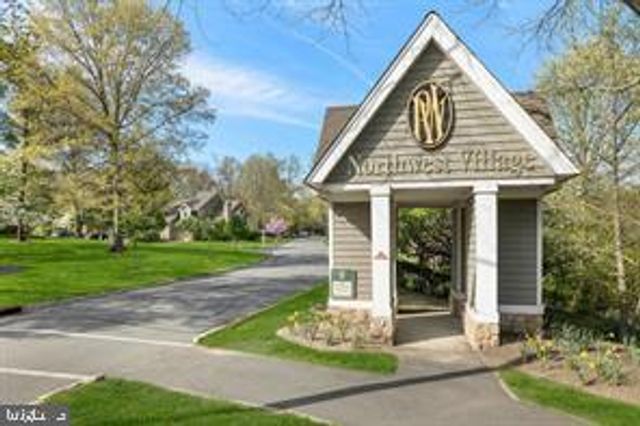 22 BRIARWOOD COURT, Princeton, NJ 08540