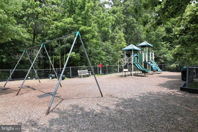22 BRIARWOOD COURT, Princeton, NJ 08540