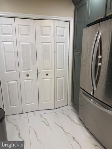 22 BRIARWOOD COURT, Princeton, NJ 08540