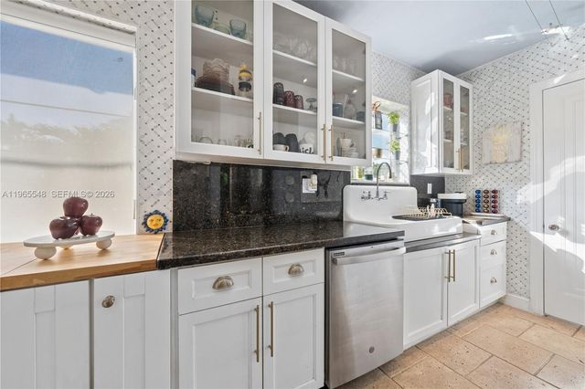 4500 Sheridan Ave, Miami Beach, FL 33140