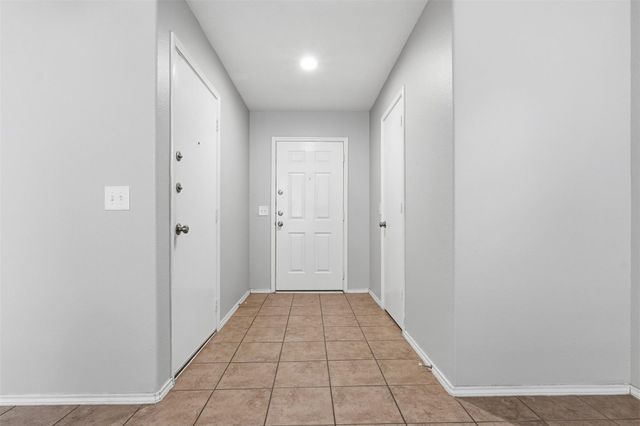 16543 Peyton Stone Circle, Houston, TX 77049