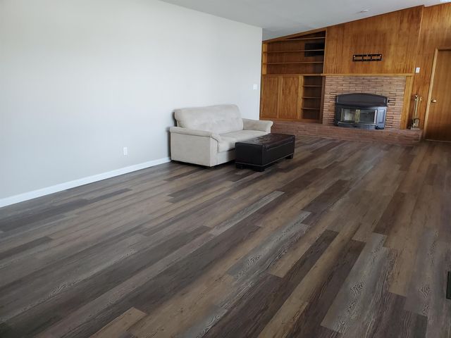 6802 W Willamette Ave, Kennewick, WA 99336