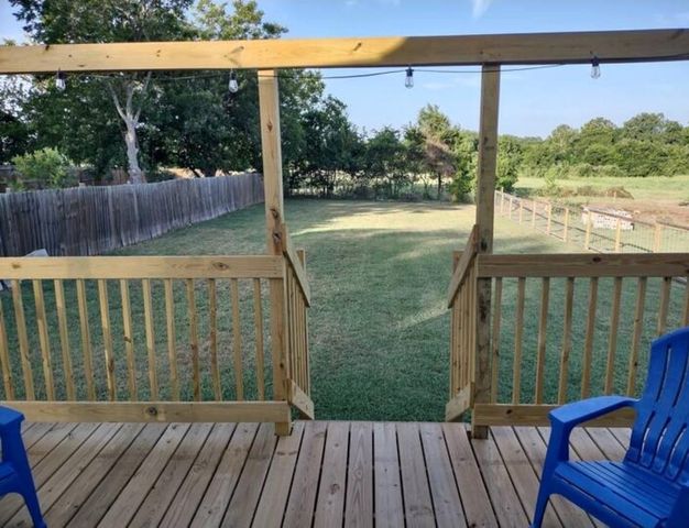 704 Burleson Street, Brenham, TX 77833