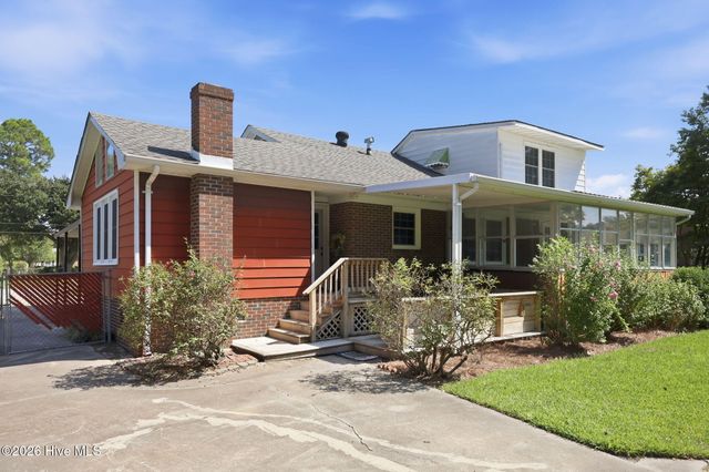 2002 Carey Road, Kinston, NC 28501