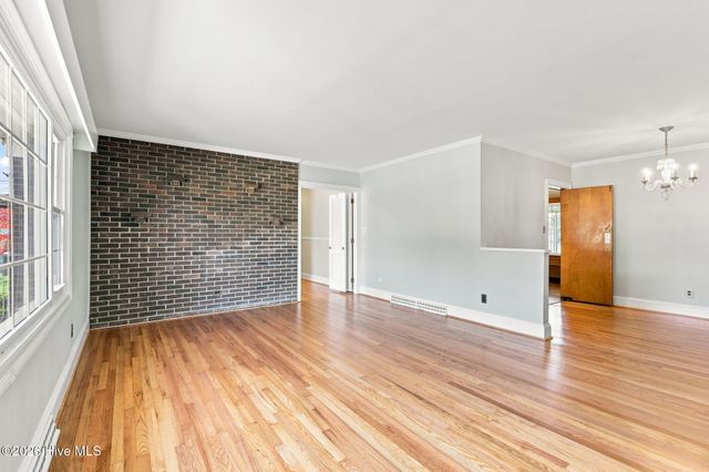 2002 Carey Road, Kinston, NC 28501