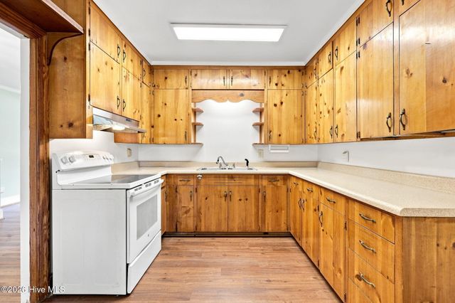 2002 Carey Road, Kinston, NC 28501
