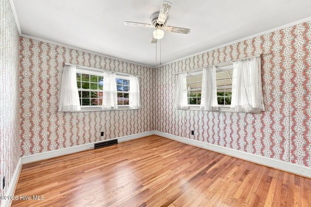 2002 Carey Road, Kinston, NC 28501