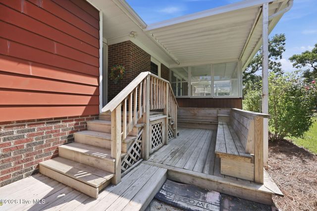 2002 Carey Road, Kinston, NC 28501