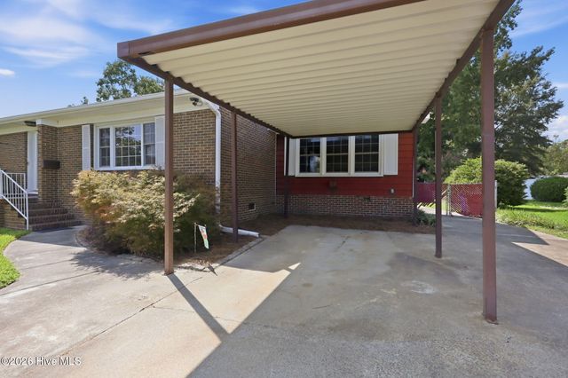2002 Carey Road, Kinston, NC 28501