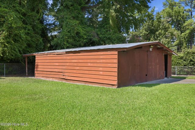 2002 Carey Road, Kinston, NC 28501