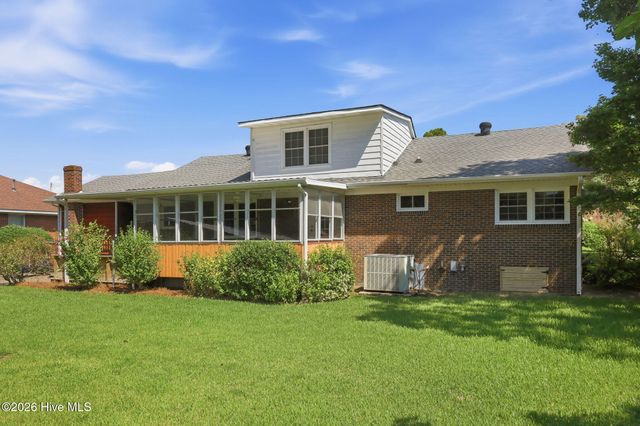 2002 Carey Road, Kinston, NC 28501