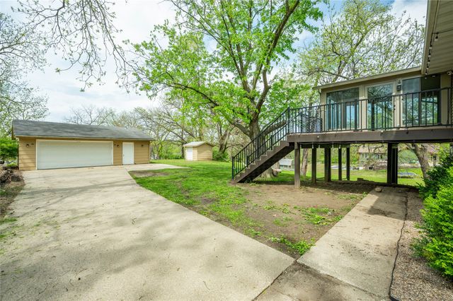 428 N Pleasant Hill Boulevard, Pleasant Hill, IA 50327