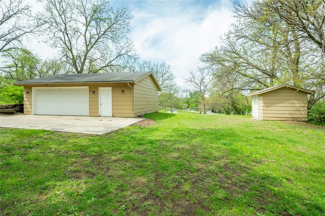 428 N Pleasant Hill Boulevard, Pleasant Hill, IA 50327