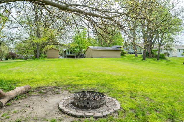 428 N Pleasant Hill Boulevard, Pleasant Hill, IA 50327