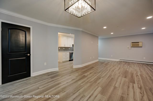 58 Amberly Drive A, Manalapan, NJ 07726