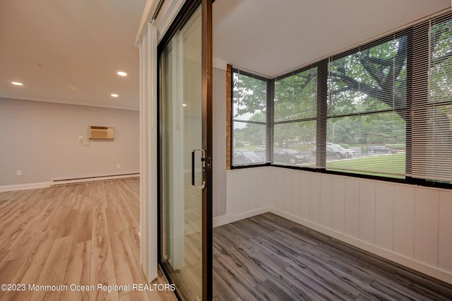 58 Amberly Drive A, Manalapan, NJ 07726