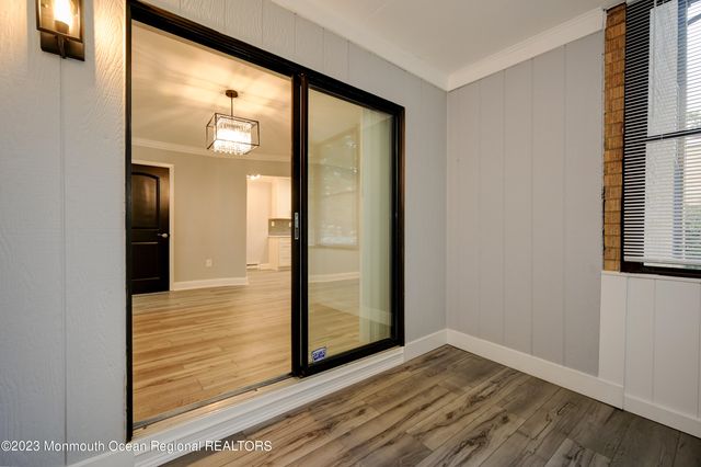 58 Amberly Drive A, Manalapan, NJ 07726