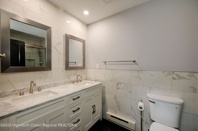 58 Amberly Drive A, Manalapan, NJ 07726