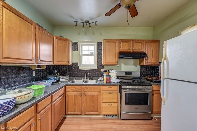 3219 W 43rd Street, Cleveland, OH 44109