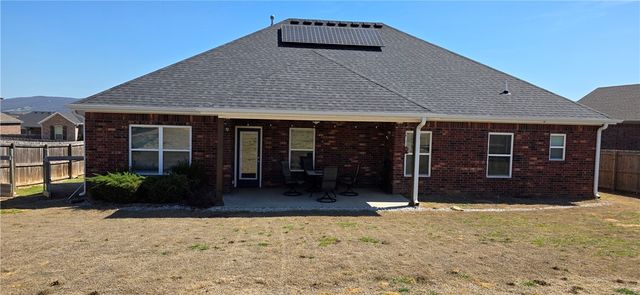 511 Captain Stockton Street, Prairie Grove, AR 72753
