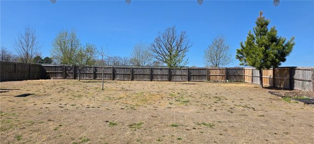 511 Captain Stockton Street, Prairie Grove, AR 72753