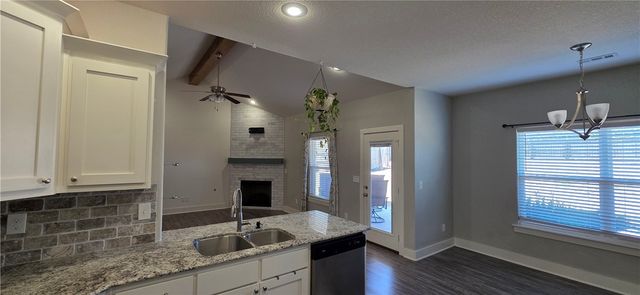 511 Captain Stockton Street, Prairie Grove, AR 72753