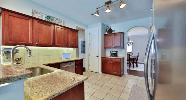 5519 CHAPEL MEADOW CV, Arlington, TN 38002