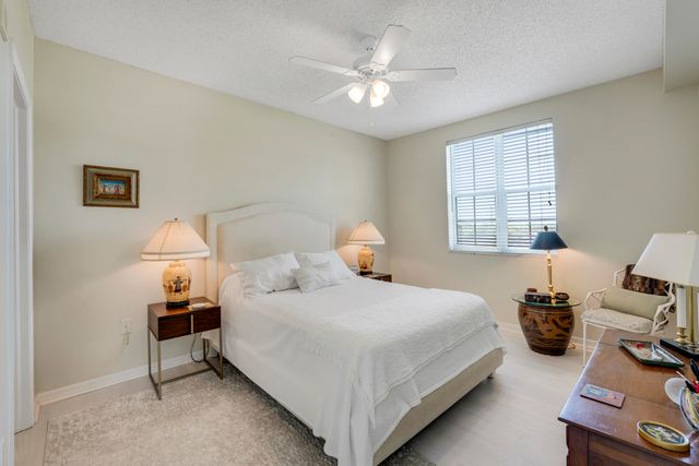 616 Clearwater Park Road 513, West Palm Beach, FL 33401
