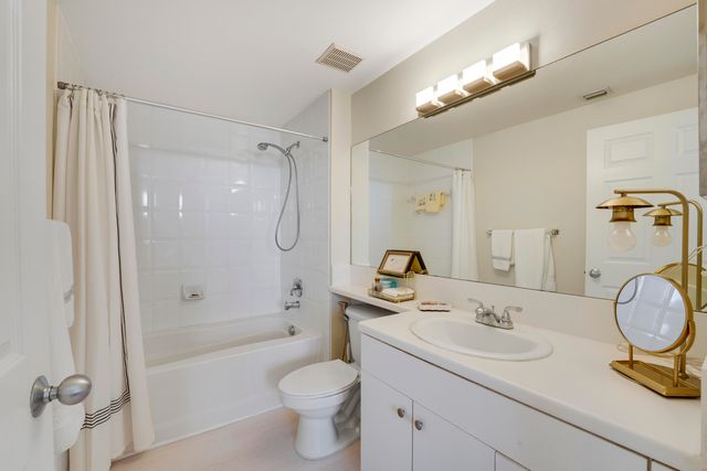 616 Clearwater Park Road 513, West Palm Beach, FL 33401
