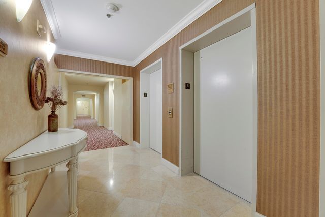 616 Clearwater Park Road 513, West Palm Beach, FL 33401