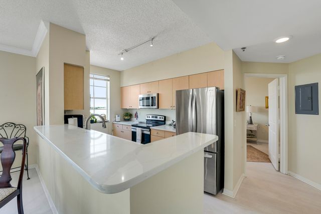 616 Clearwater Park Road 513, West Palm Beach, FL 33401